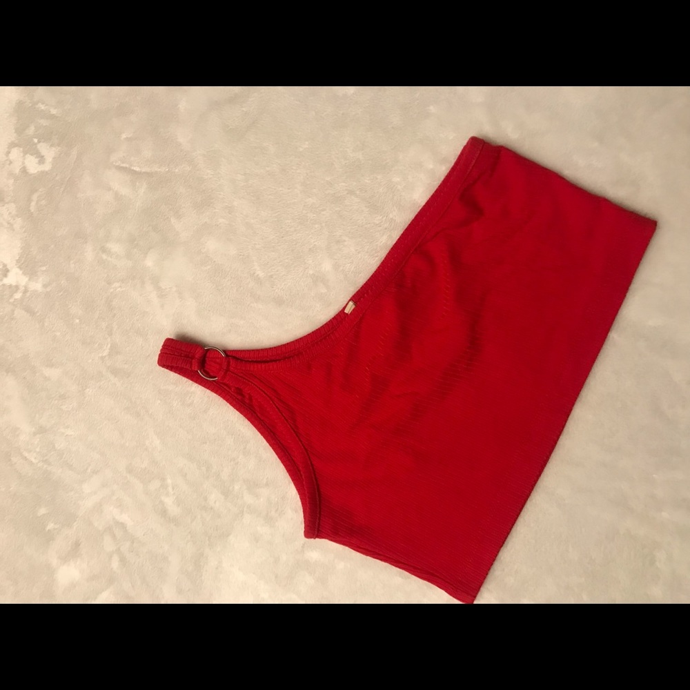 LF cropped red ring top